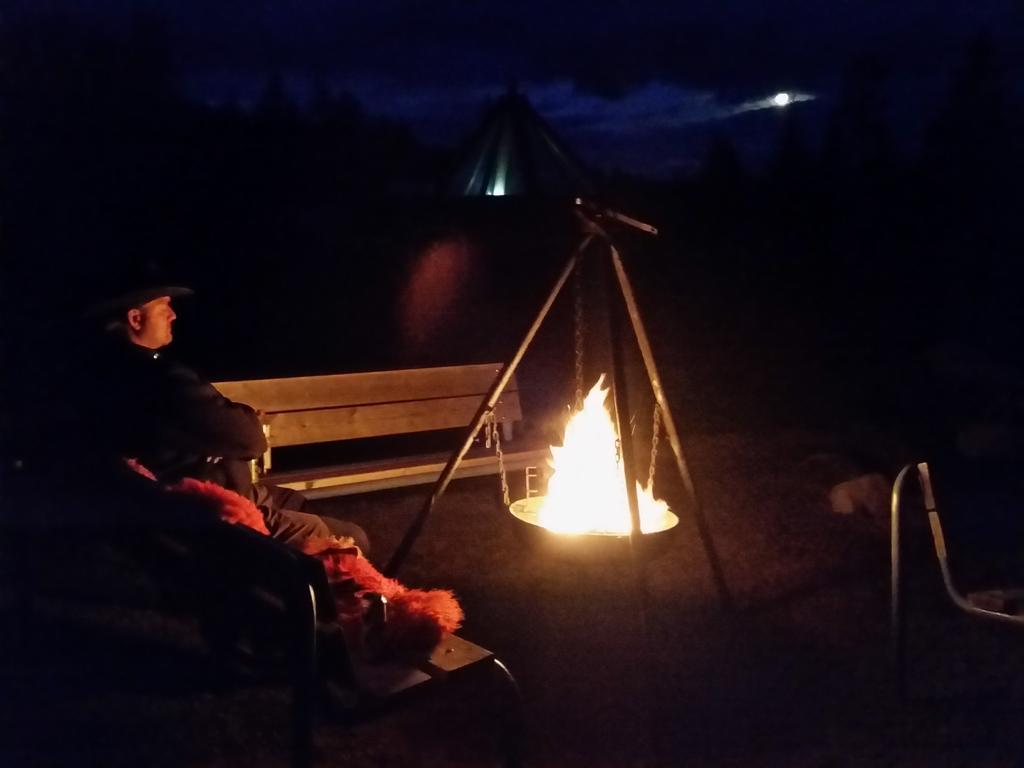 Apartmán Hessdalen Ufocamp Vårhus Exteriér fotografie